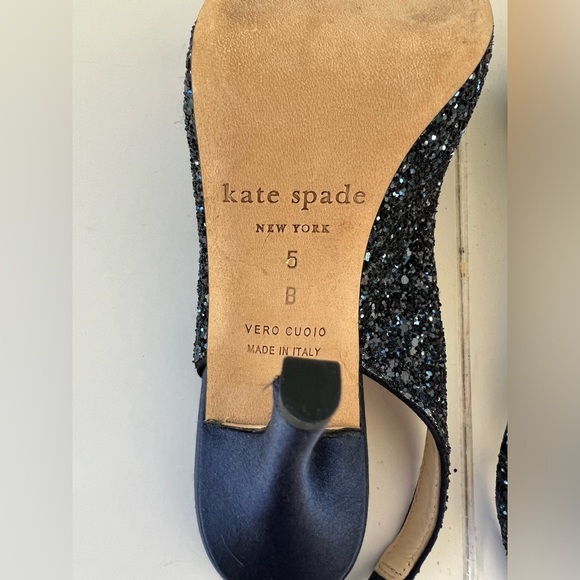 KATE SPADE - CHARM GLITTER PUMP, NAVY
*Barely worn* - Picture 9 of 11